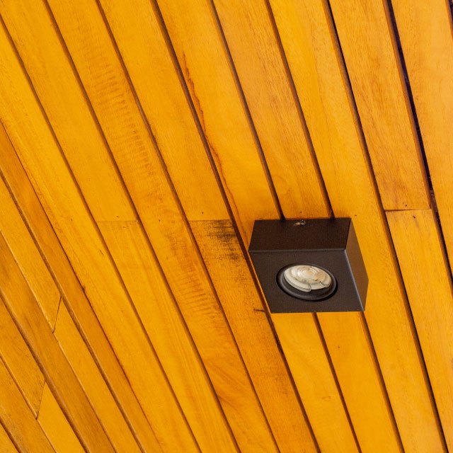 cielorraso-madera-lisotnes-kiri-revestimiento (4)