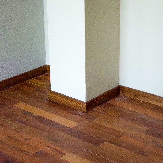 piso-entablonado-madera-maciza-eucalipto-rostrata-zocalo (9)