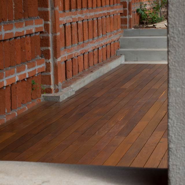 deck-lapacho-entablonado-guayubira-madera-maciza-rolon (10)
