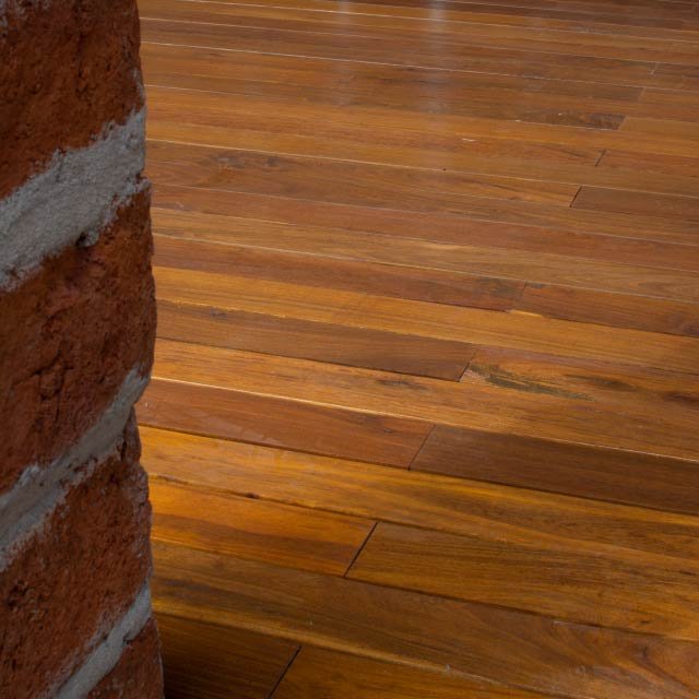 deck-lapacho-entablonado-guayubira-madera-maciza-rolon (6)