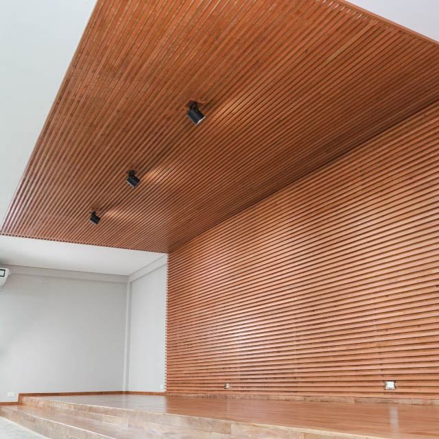 revestimiento-listones-piso-entablonado-madera-maciza-rolon (3)